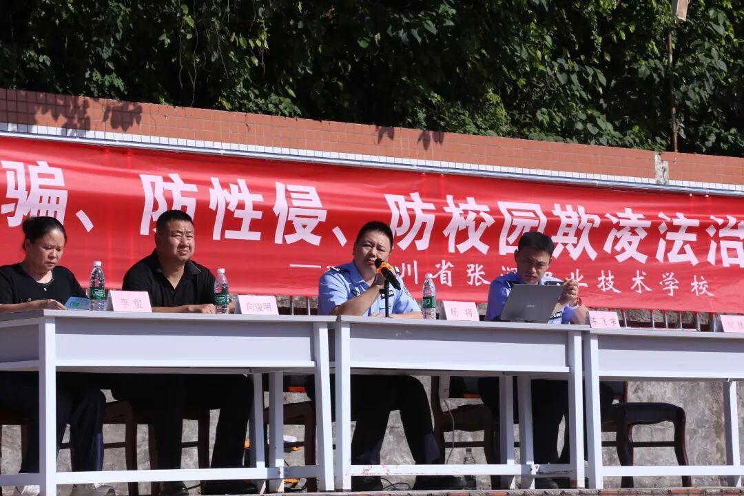 68d55d2d929b4.jpg 34a936e5e898827ed52f45535e191132.jpg