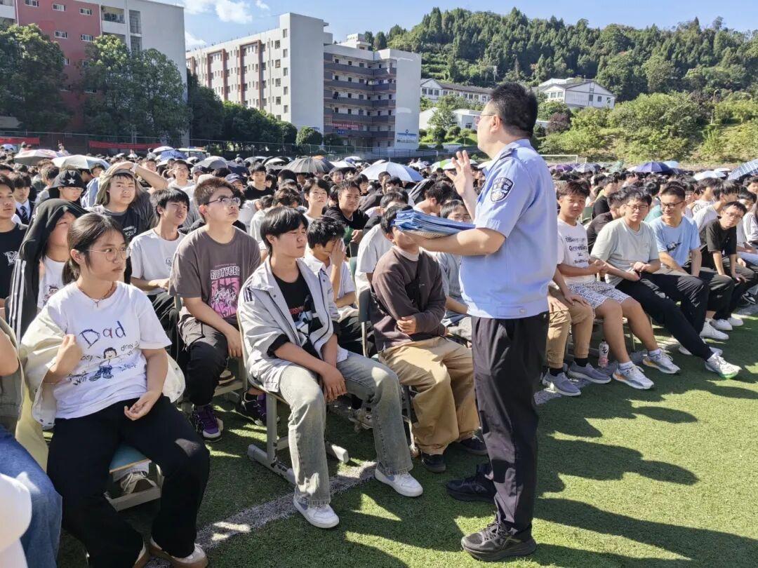 68d55d5aaa5dc.jpg 96530ee72431f500e7e9c6625ed1383b.jpg